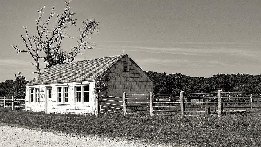 Barn5 Photograph by John Linnemeyer
