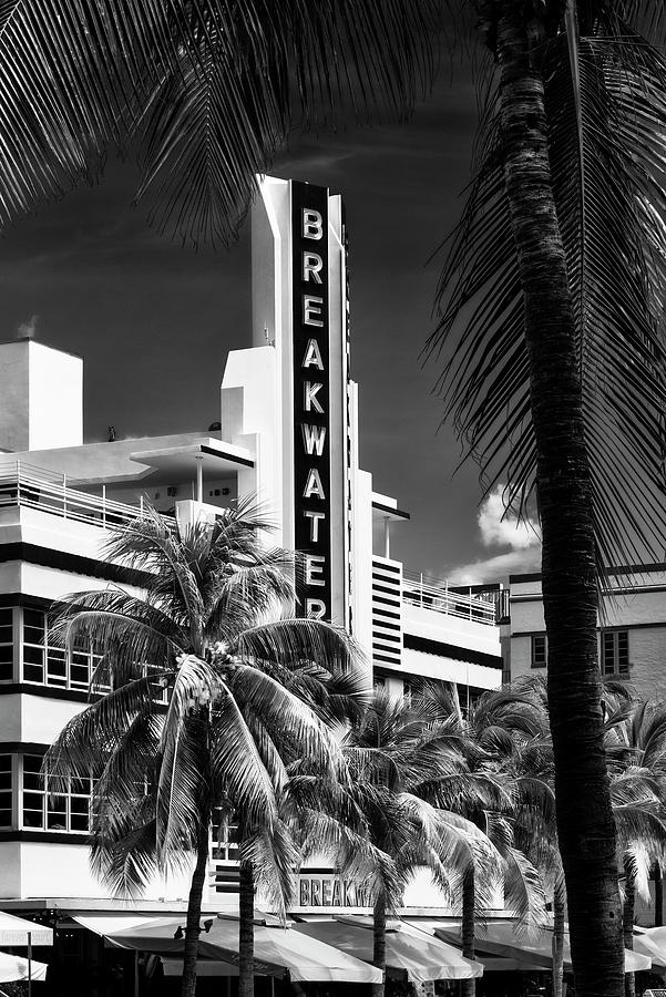 Breakwater Hotel in Miami Photograph - Black Florida Series - Beautiful Miami Art Deco by Philippe HUGONNARD