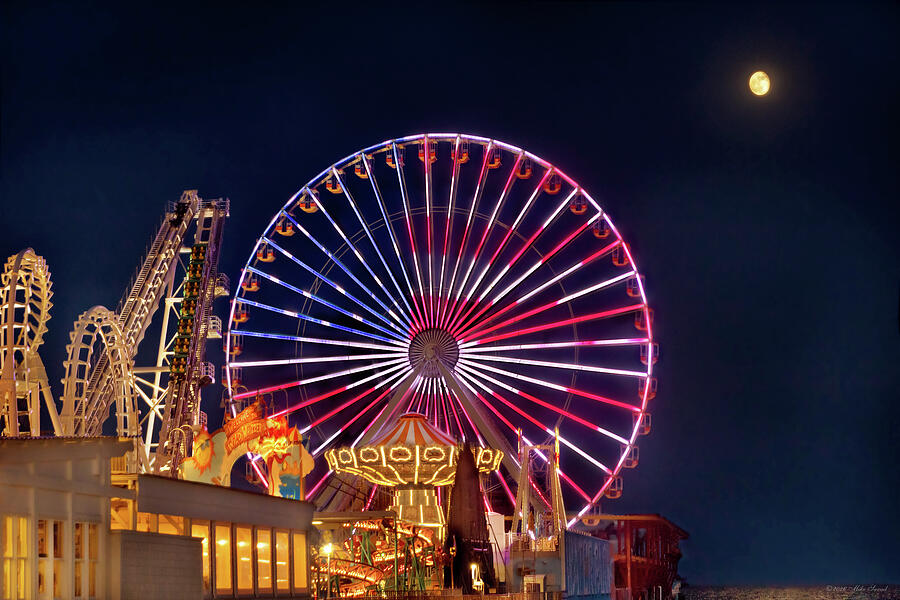 City - Wildwood, NJ - The Giant Wheel in Red, White, and Blue by