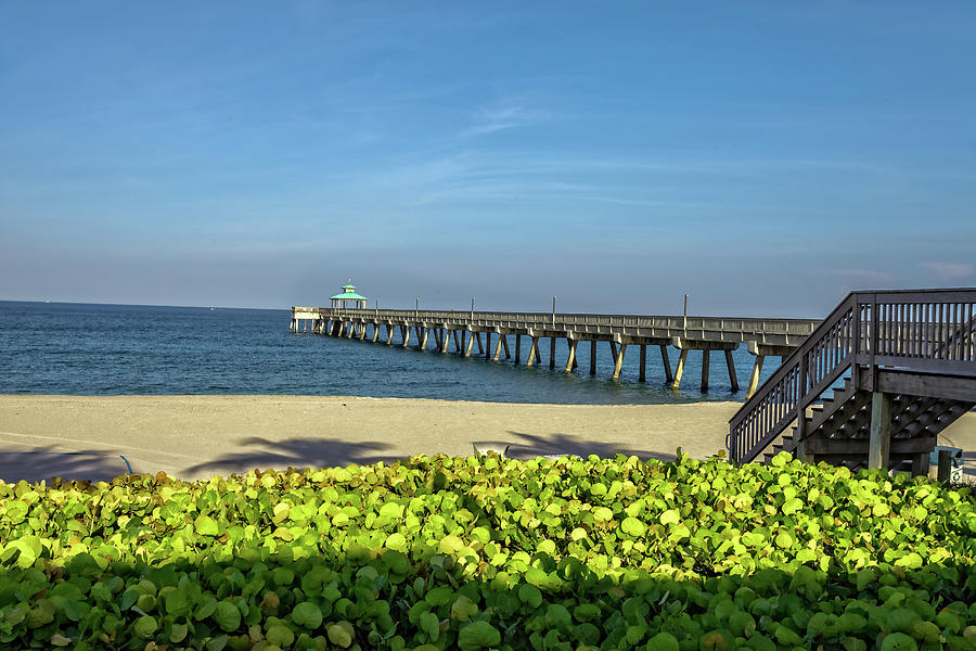 Deerfield Bch Pier Photograph by Chris Spencer