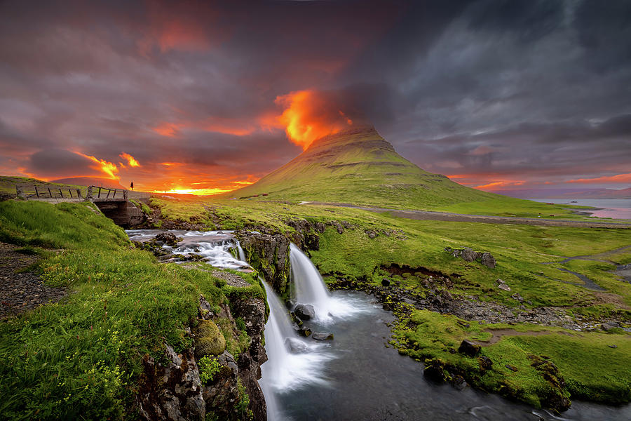 Fiery Sunset over Kirkjufell Photograph by Richard DeYoung