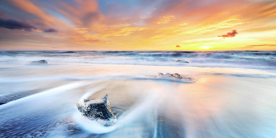 Ice Wide Open Photograph by Monamifoto