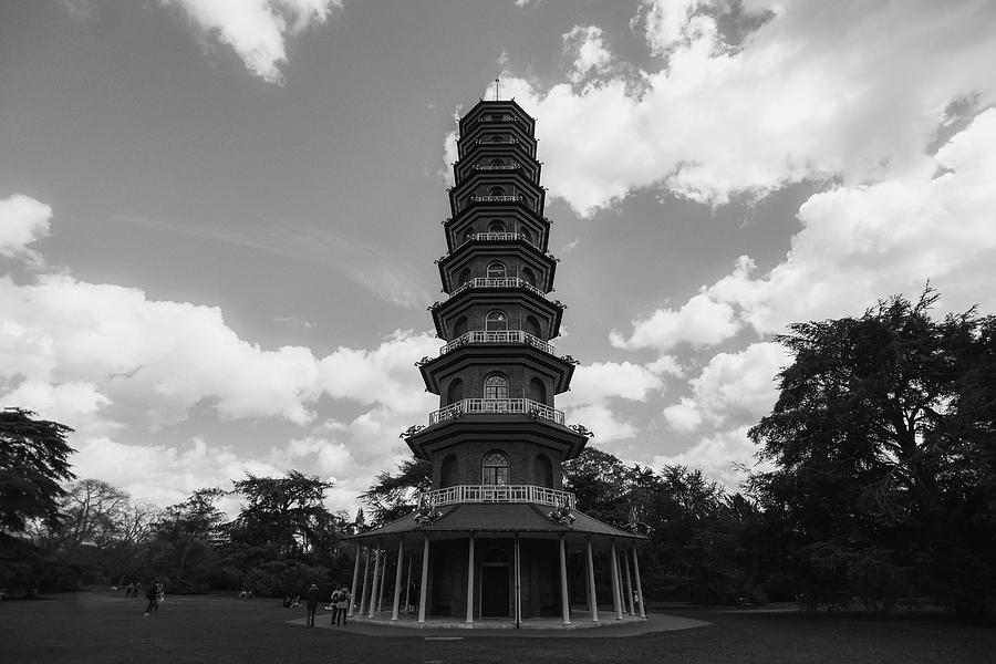 Kews Pagoda Photograph by Andrew Lalchan