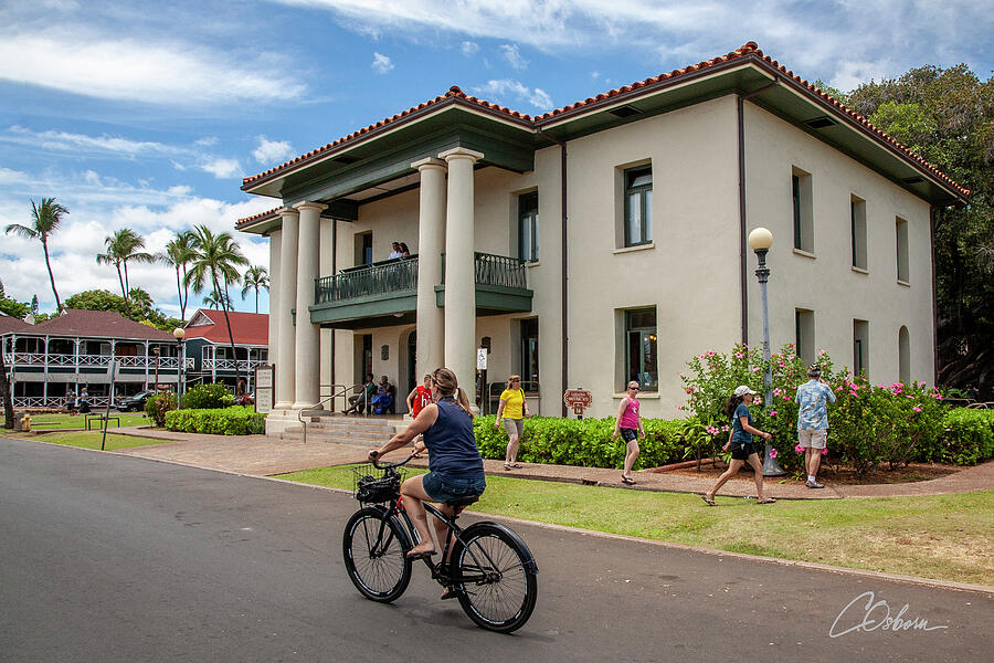 Lahaina Courthouse Photograph by Charlie Osborn