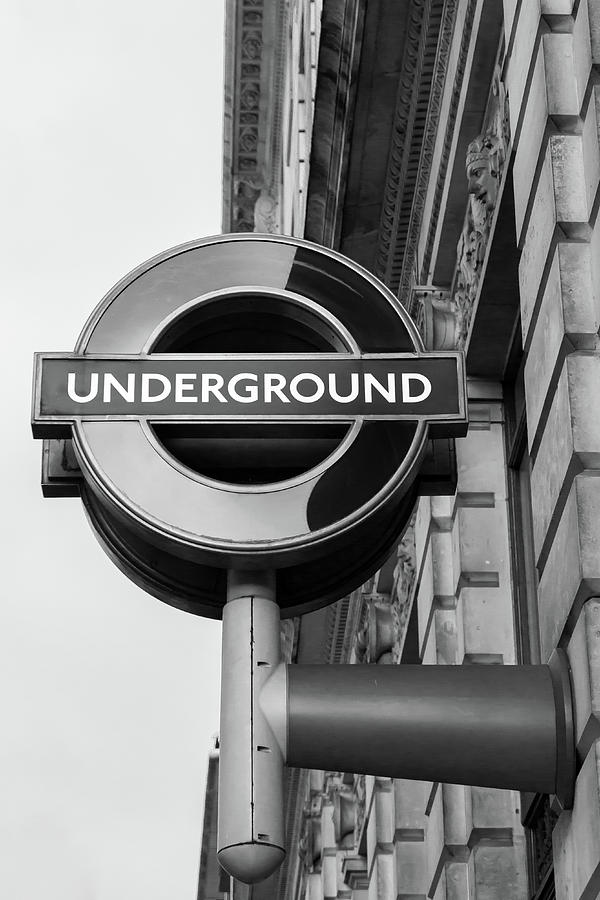 London Underground Sign in Monochrome Photograph by Francisco Ruiz Navas