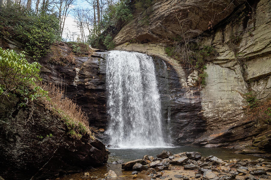 Serene Waterfall Amidst Rocky Cliffs Photograph - Looking Glass Falls 46 by Cindy Robinson