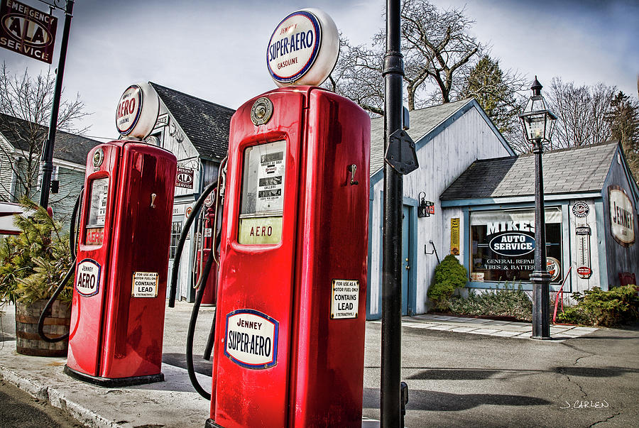 Mikes Service Station Photograph by Jim Carlen