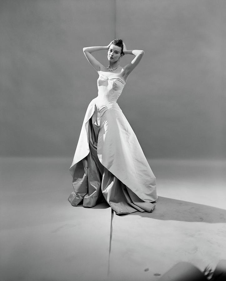 charles james evening dress The Sculptural Mid-Century Ball Gowns of Charles James