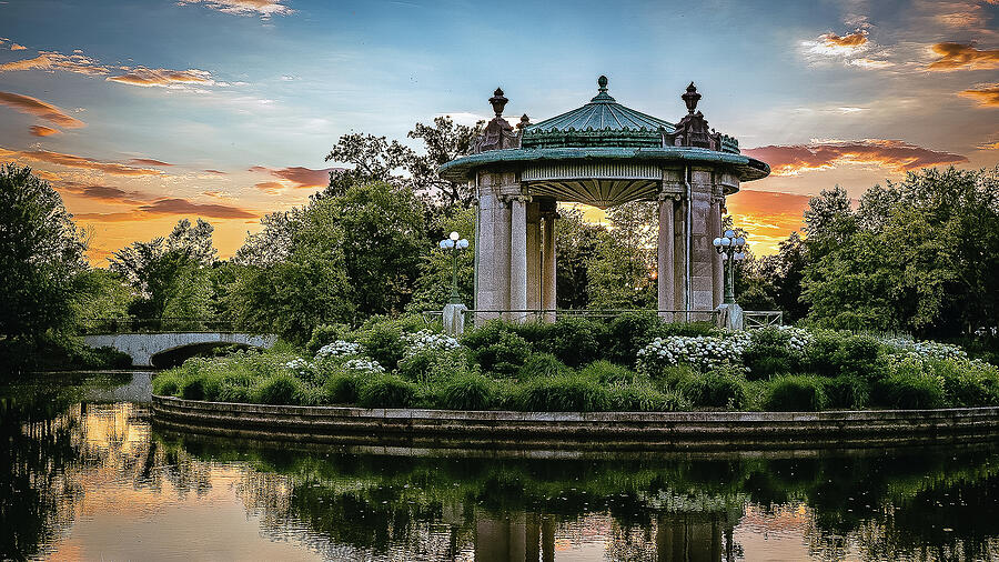 St. Louis, Missouri - Muni Opera Pavilian Photograph by Robert Niemeier