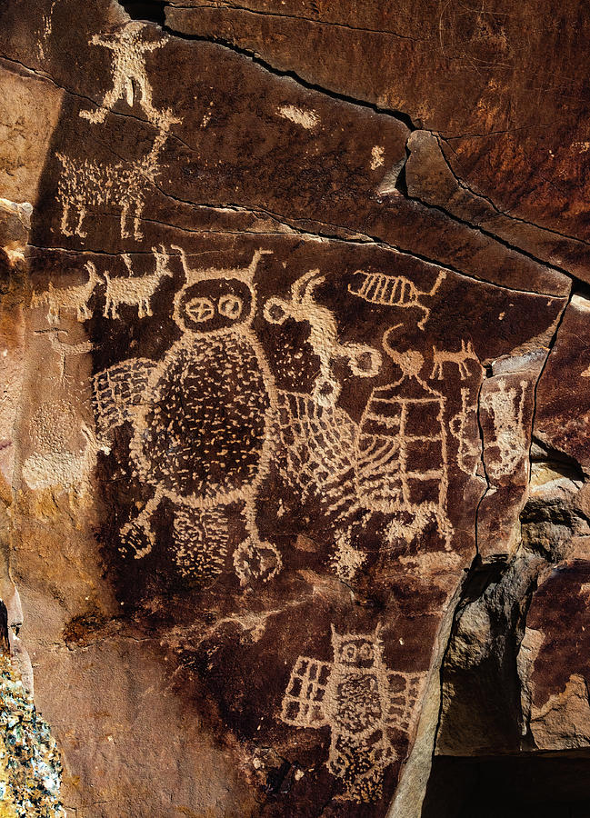 Owl Panel Vertical - Nine Mile Canyon Photograph by Abbie Warnock