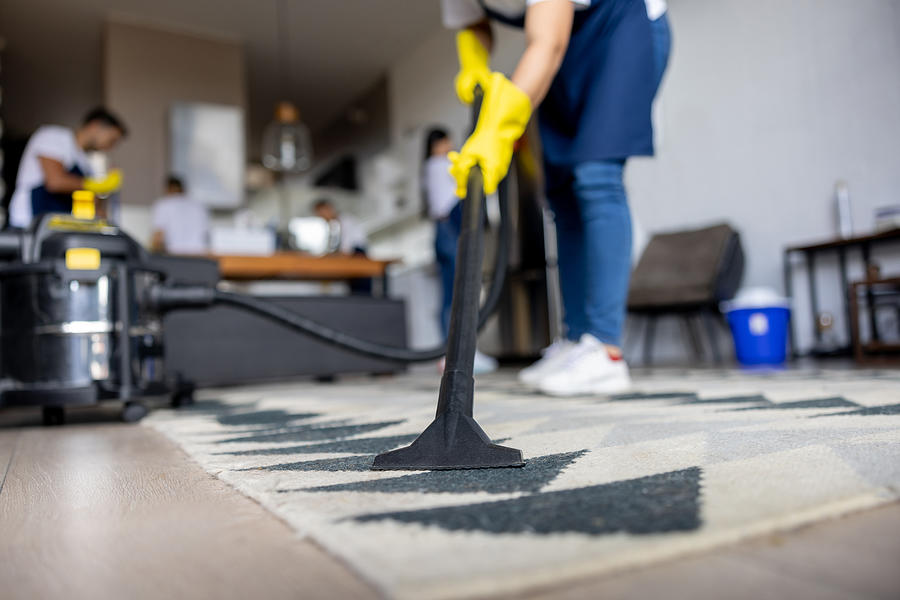 Services Professional Cleaner Vacuuming A Carpet Hispanolistic