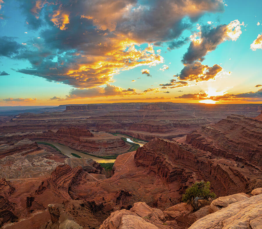 Breathtaking Canyon Sunset Photograph - River Bend Sunset - Dead Horse Point - Utah by Bruce Friedman