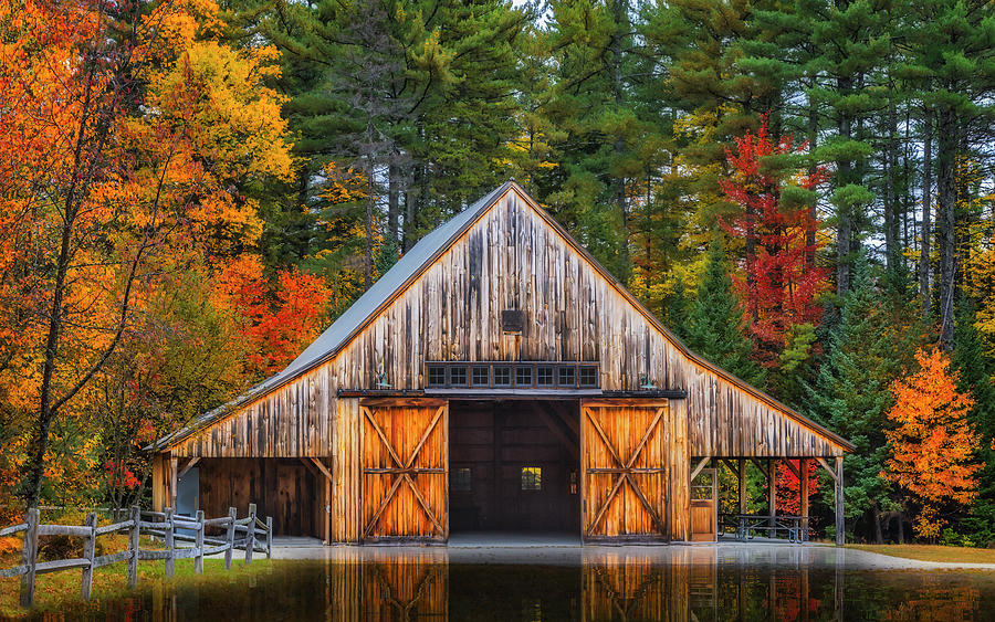 Russell Colbath Barn NH Photograph by Susan Candelario