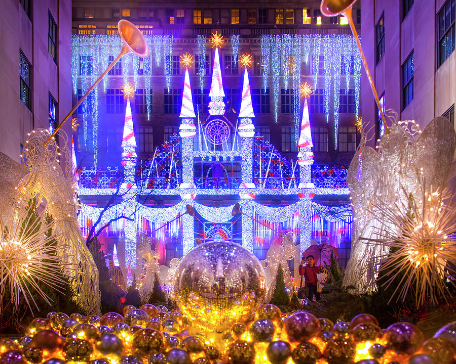 saks-fifth-avenue-holiday-
