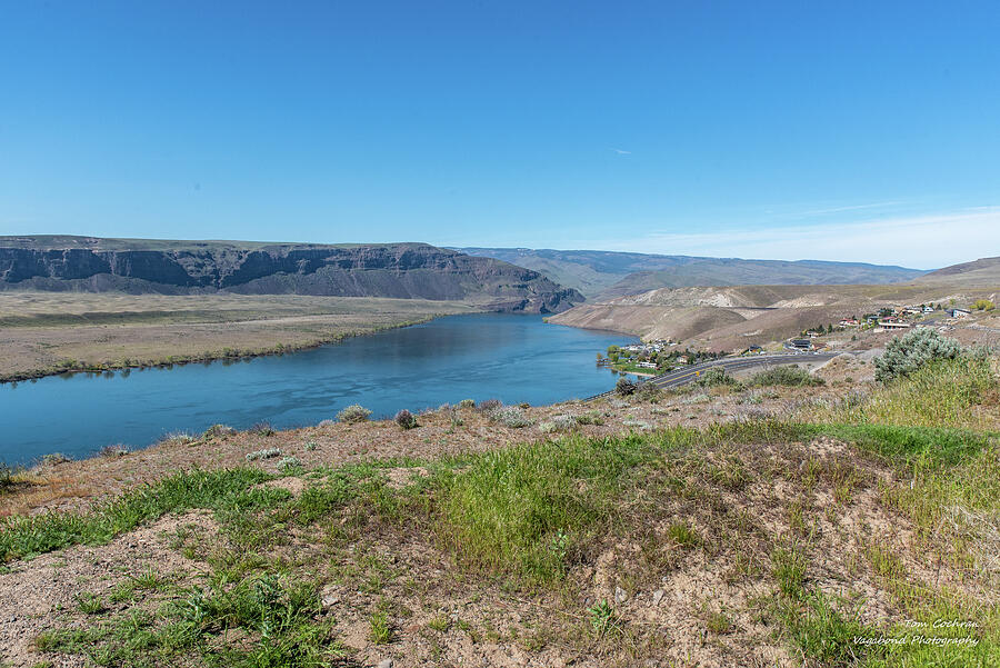 Serene River and Mountain Landscape Photograph - Wanapum Lake on the Columbia River by Tom Cochran