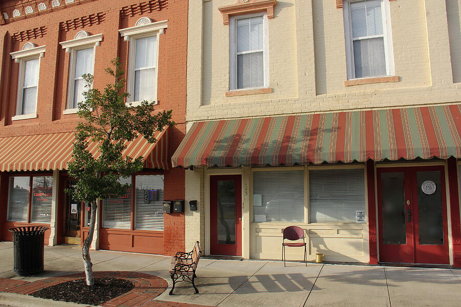 Storefronts_Sylvester_Georgia Photograph by Decoris Art