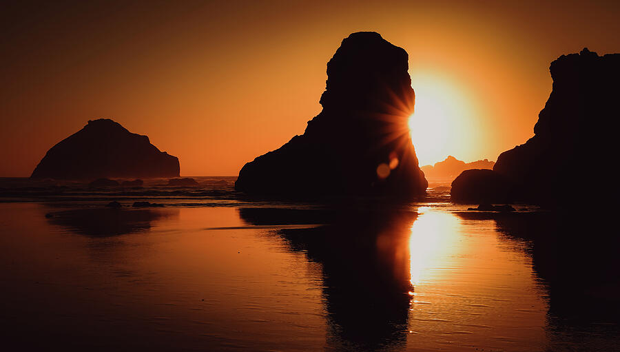 Sunset at Sea Stack Beach Photograph - Sunset Bandon Beach Sea Stacks by Dan Sproul