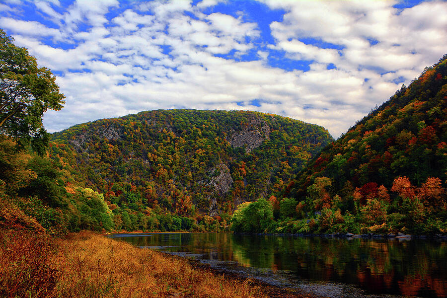 The Delaware Water Gap Photograph by Raymond Salani III