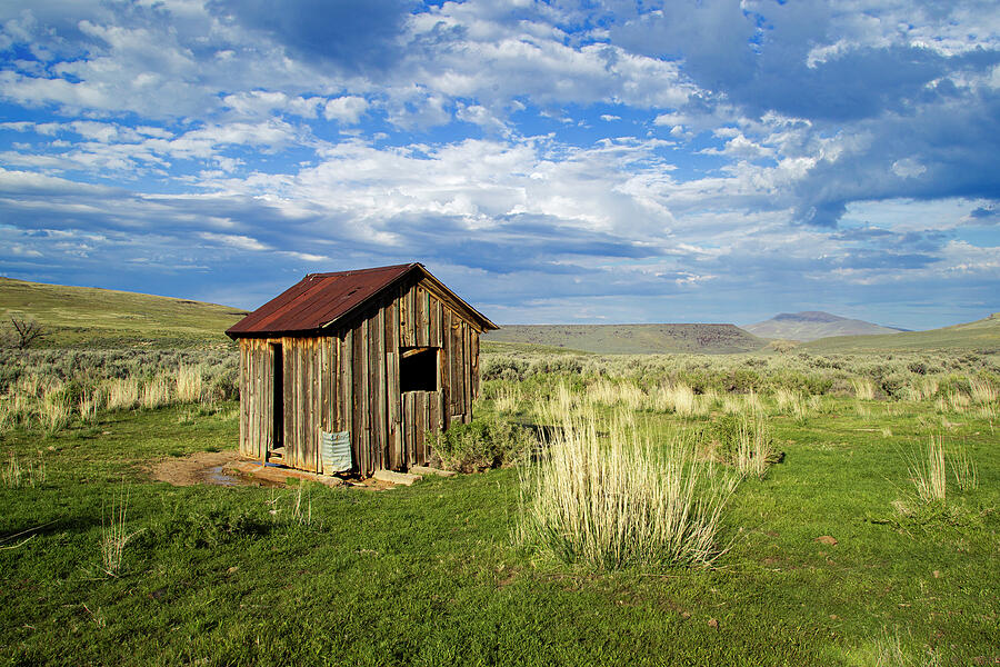 The Shack - Color Photograph by Mike Lee