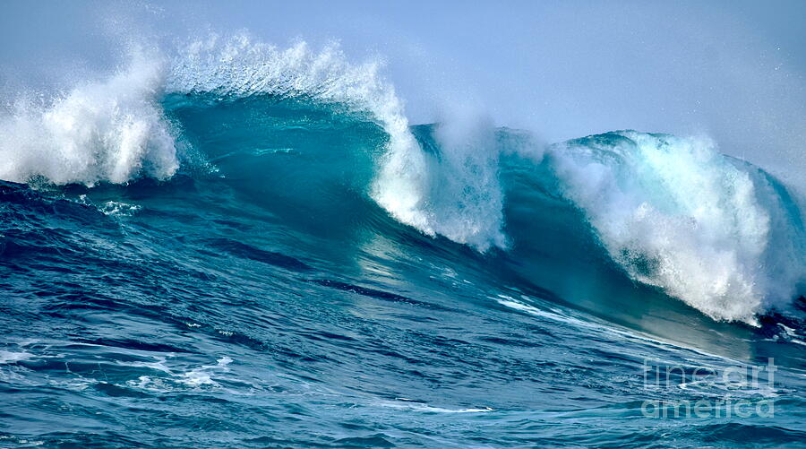 Majestic Ocean Waves Photograph - Water Diamond Tiara Crested Wave Hawaii by Debra Banks