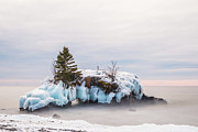 Hollow Rock Winter Photograph by Linda Ryma