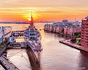 USS Wisconsin Photograph by Donna Twiford