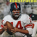 New York Giants Qb Y.a. Tittle... Sports Illustrated Cover by Sports Illustrated