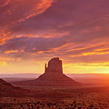 The Mittens at Sunrise, Monument Valley Navajo Tribal Park, Arizona, USA